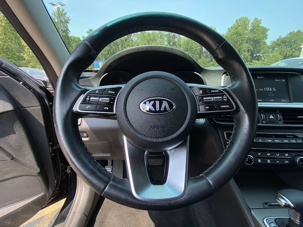 Thumbnail: 2020 Kia Optima - 9