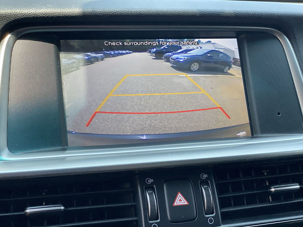 Thumbnail: 2020 Kia Optima - 25