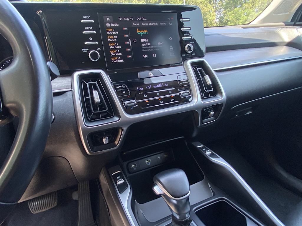 Thumbnail: 2021 Kia Sorento - 11