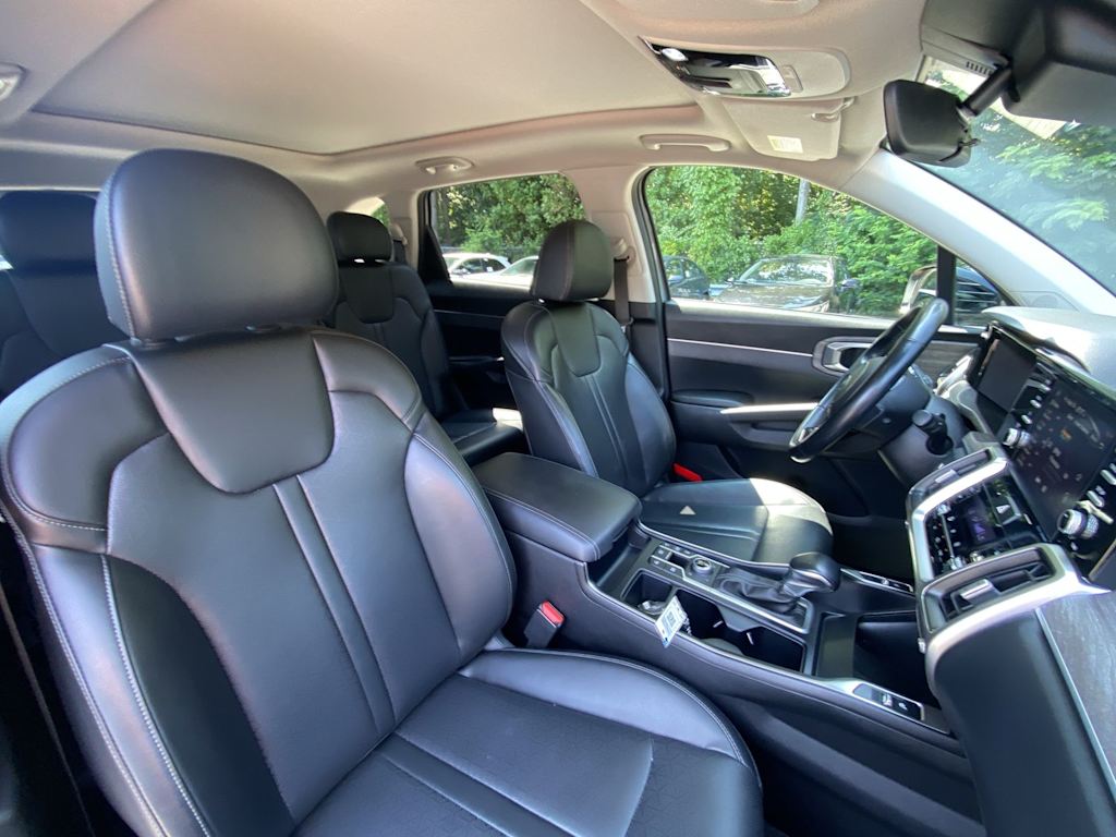 Thumbnail: 2021 Kia Sorento - 26