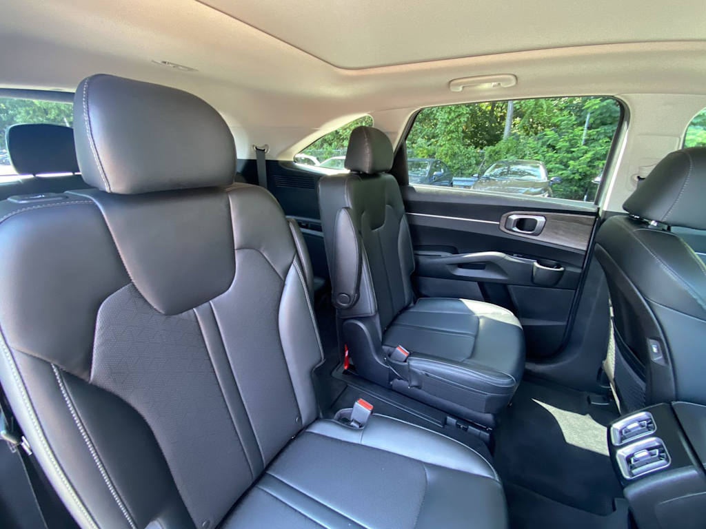 Thumbnail: 2021 Kia Sorento - 27