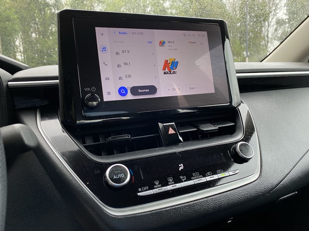 Thumbnail: 2023 Toyota Corolla - 11