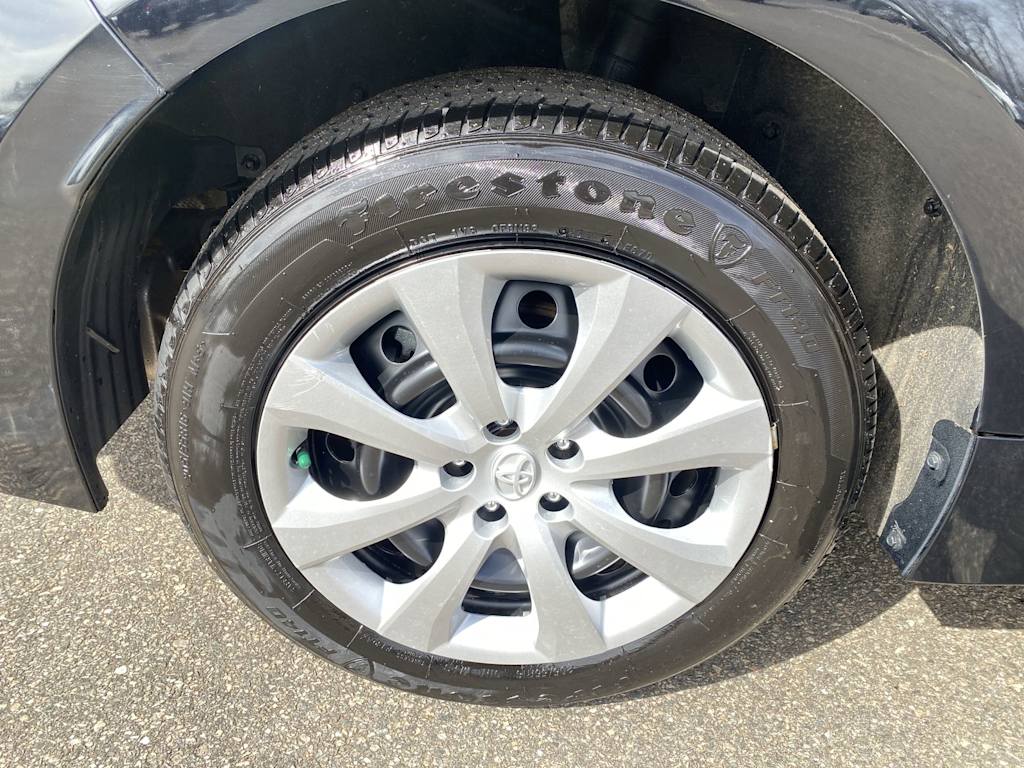 Thumbnail: 2025 Toyota Corolla - 26