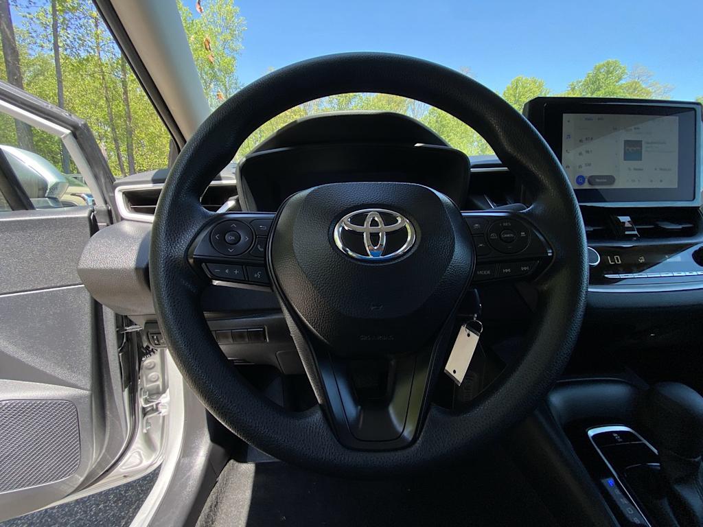 Thumbnail: 2025 Toyota Corolla - 10