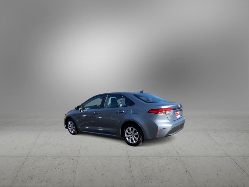 2023 Toyota Corolla LE 18