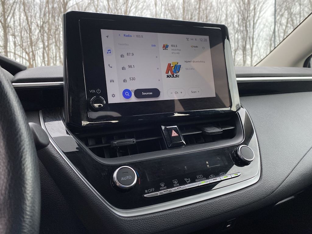 Thumbnail: 2024 Toyota Corolla - 12