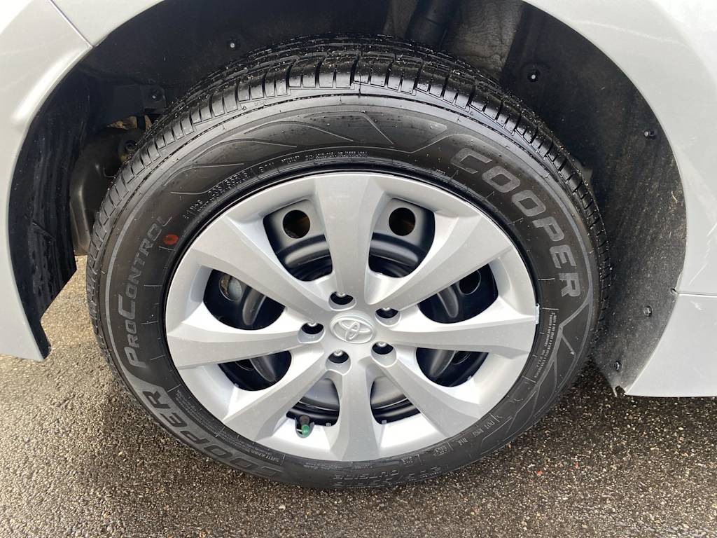 Thumbnail: 2024 Toyota Corolla - 25