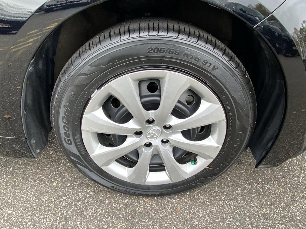 Thumbnail: 2024 Toyota Corolla - 31