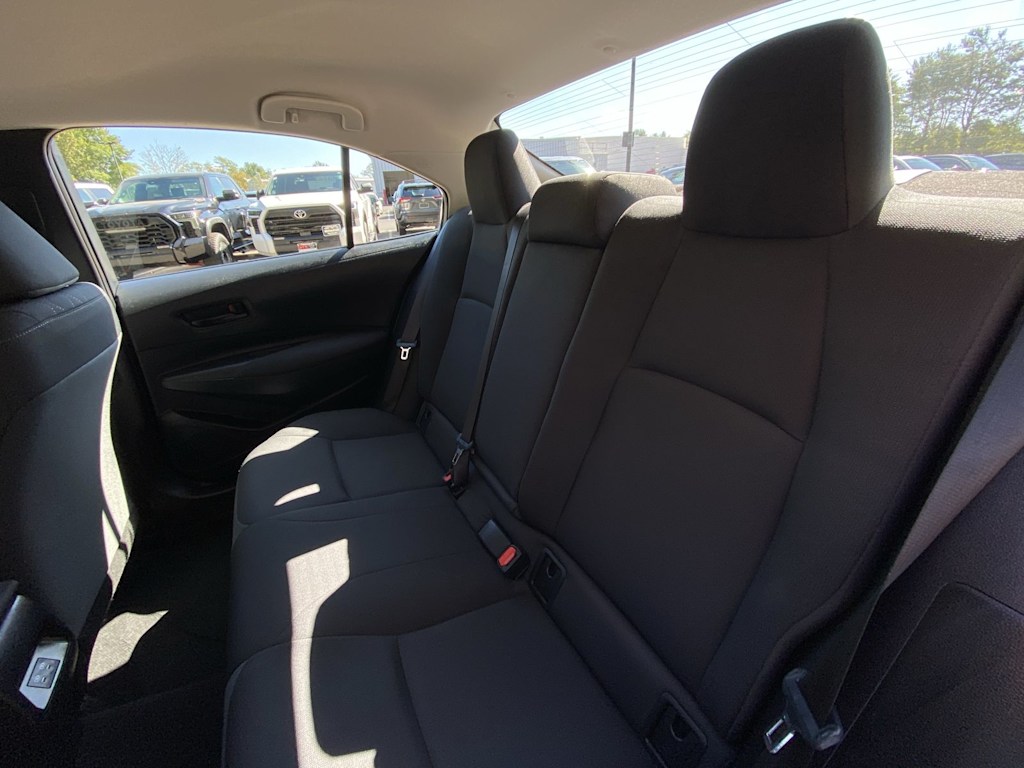 Thumbnail: 2024 Toyota Corolla - 10