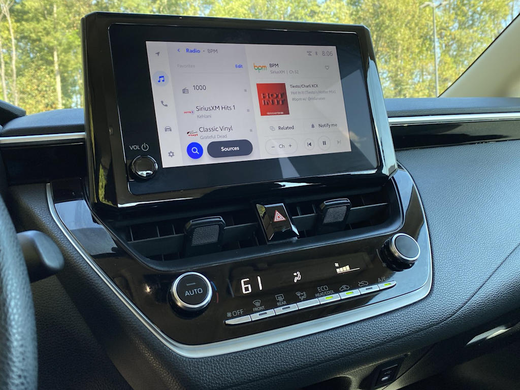 Thumbnail: 2024 Toyota Corolla - 12