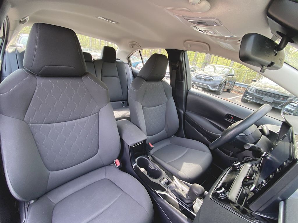 2022 Toyota Corolla LE 26