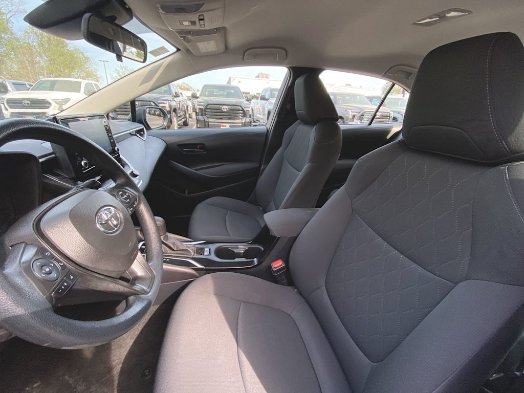 2022 Toyota Corolla LE 8