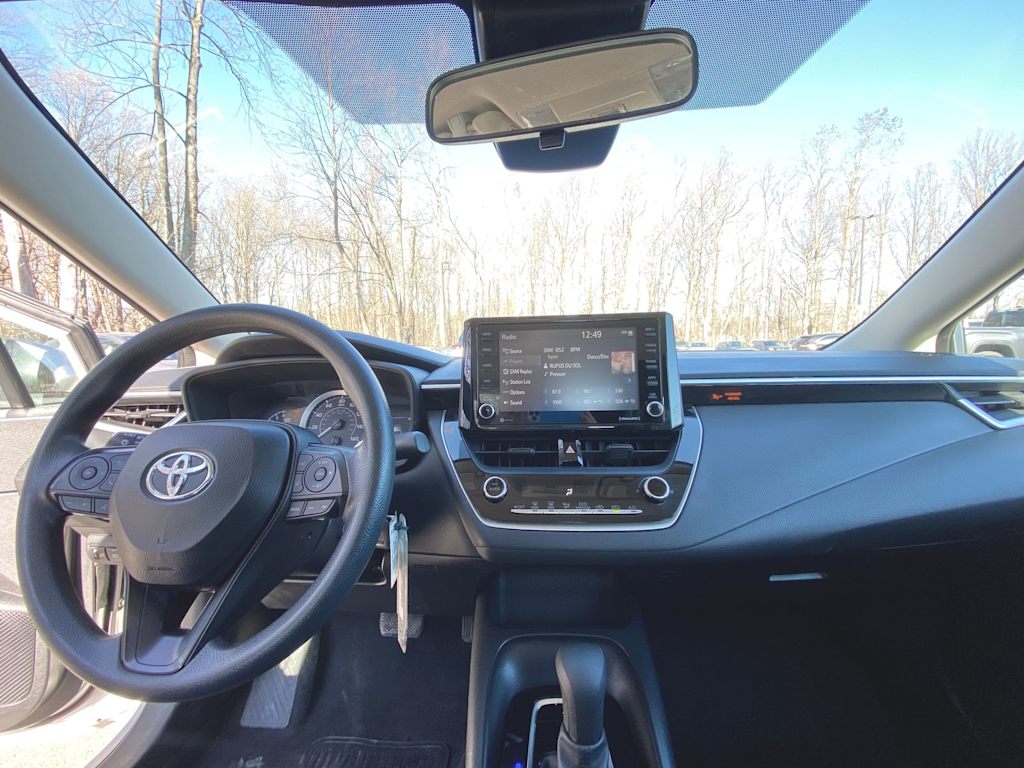 2022 Toyota Corolla LE 2