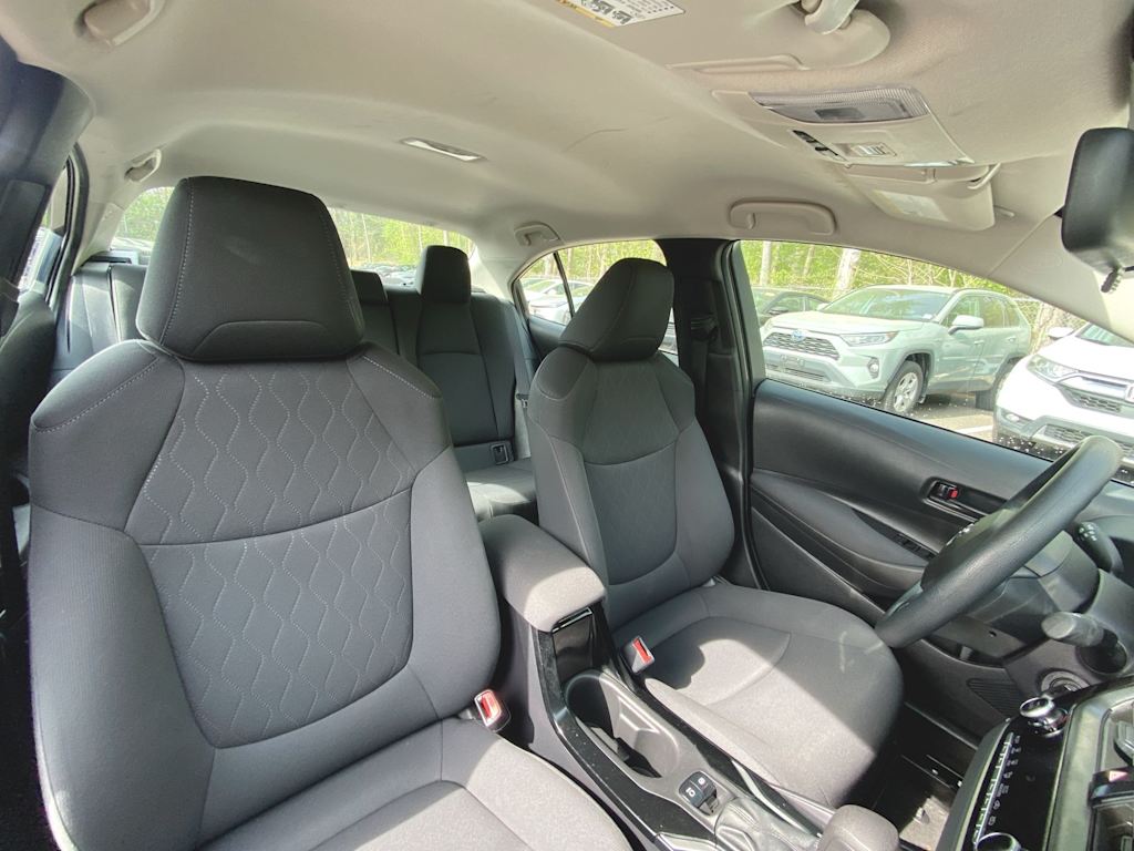2022 Toyota Corolla LE 25