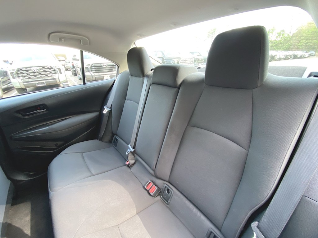 2022 Toyota Corolla LE 10