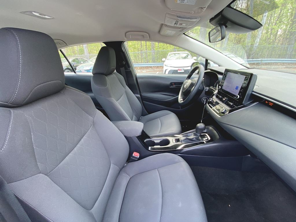 2022 Toyota Corolla LE 25
