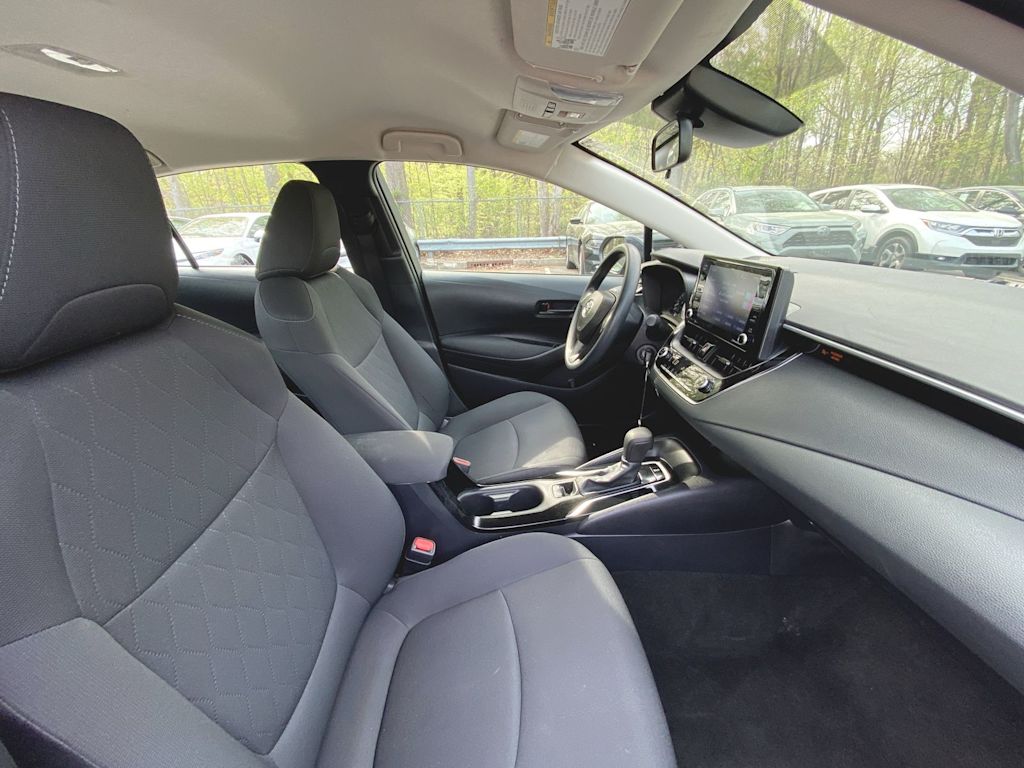 2022 Toyota Corolla LE 25