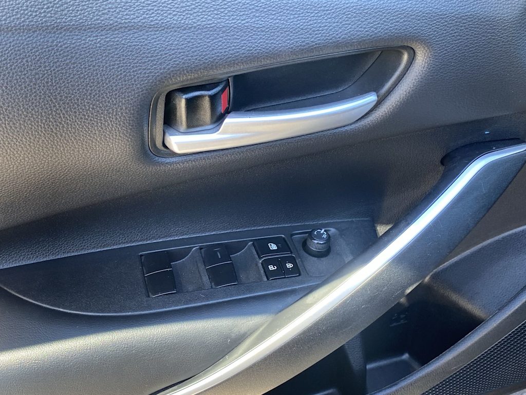 Thumbnail: 2021 Toyota Corolla - 24