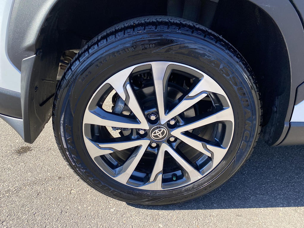 Thumbnail: 2023 Toyota Corolla Cross - 23