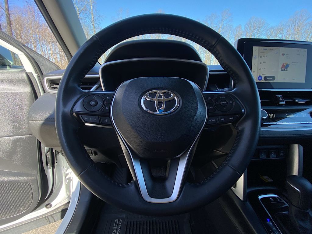 Thumbnail: 2023 Toyota Corolla Cross - 11