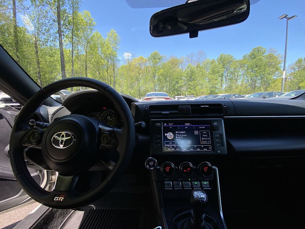 Thumbnail: 2023 Toyota GR86 - 2