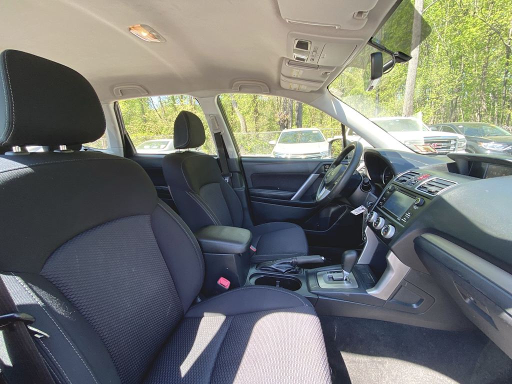 2018 Subaru Forester 2.5i 9