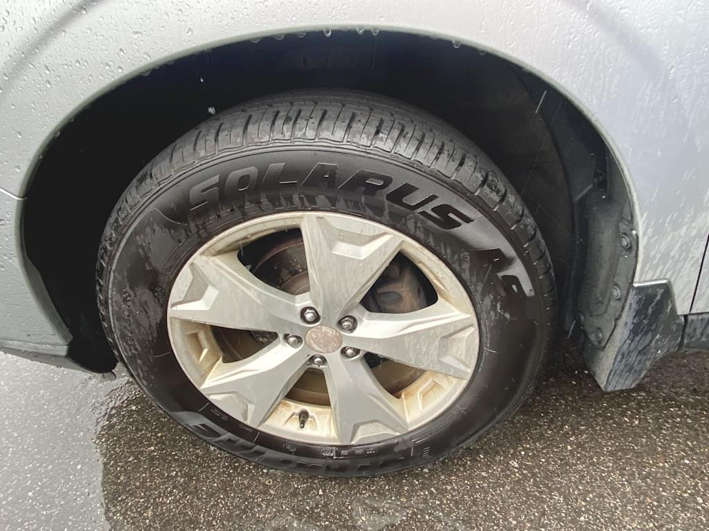 2015 Subaru Forester Premium 10