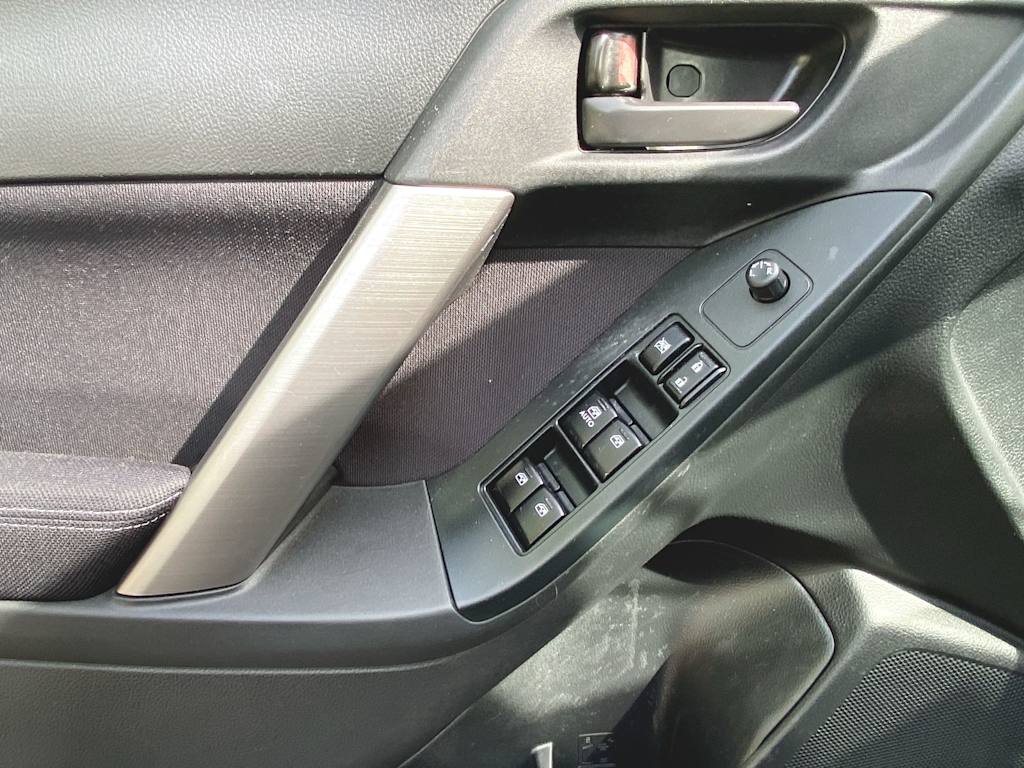 2015 Subaru Forester Premium 24