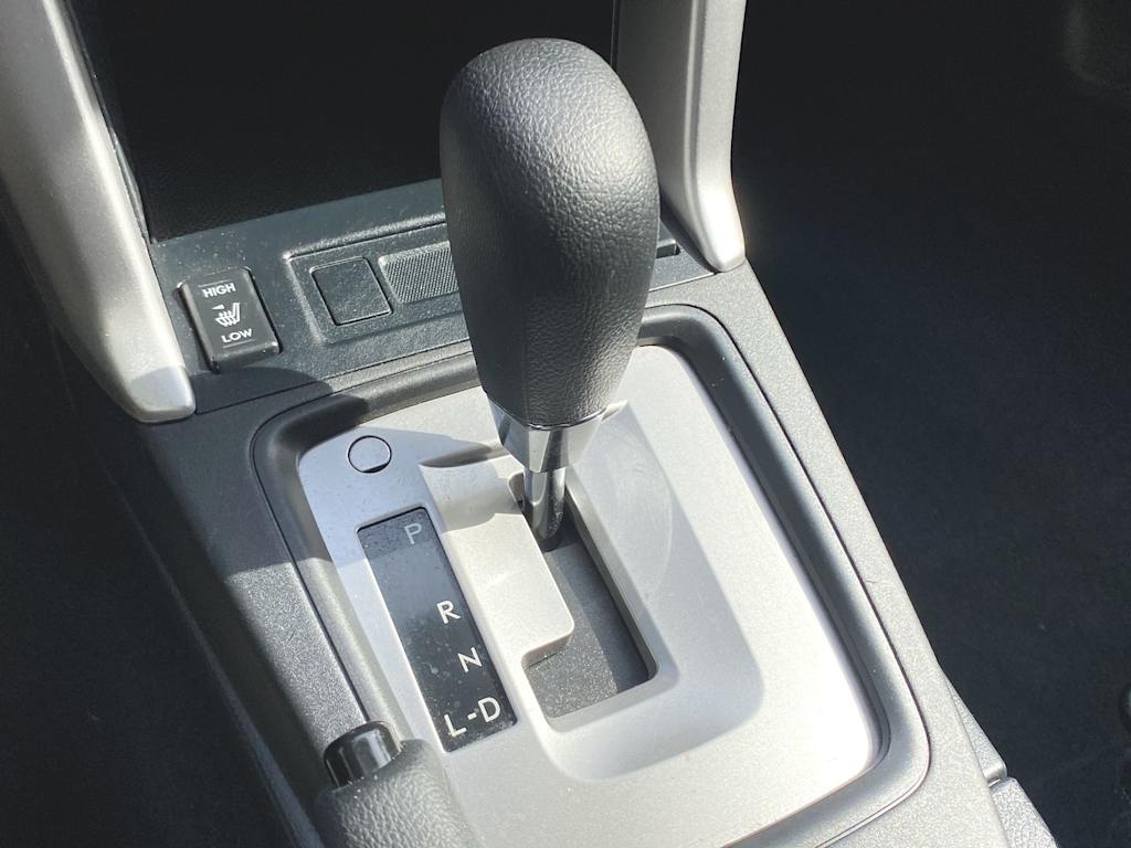 2015 Subaru Forester Premium 12
