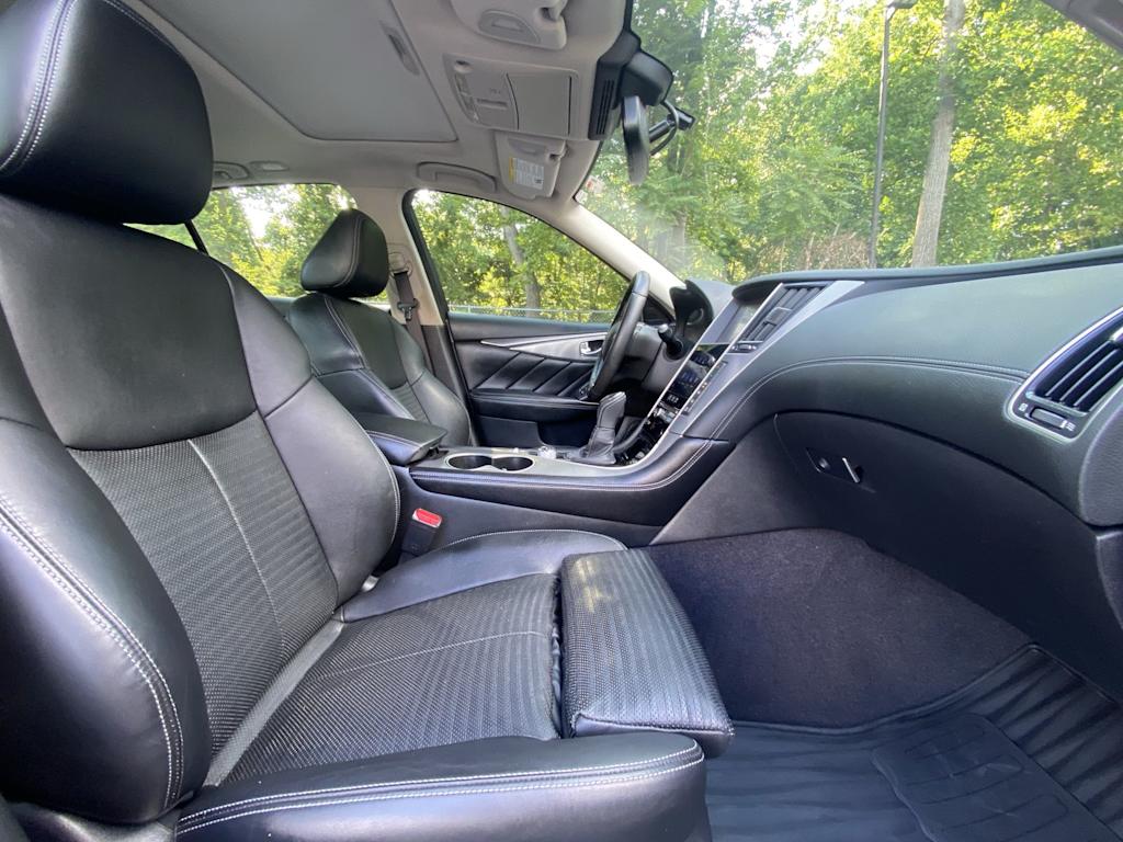 Thumbnail: 2018 INFINITI Q50 - 40