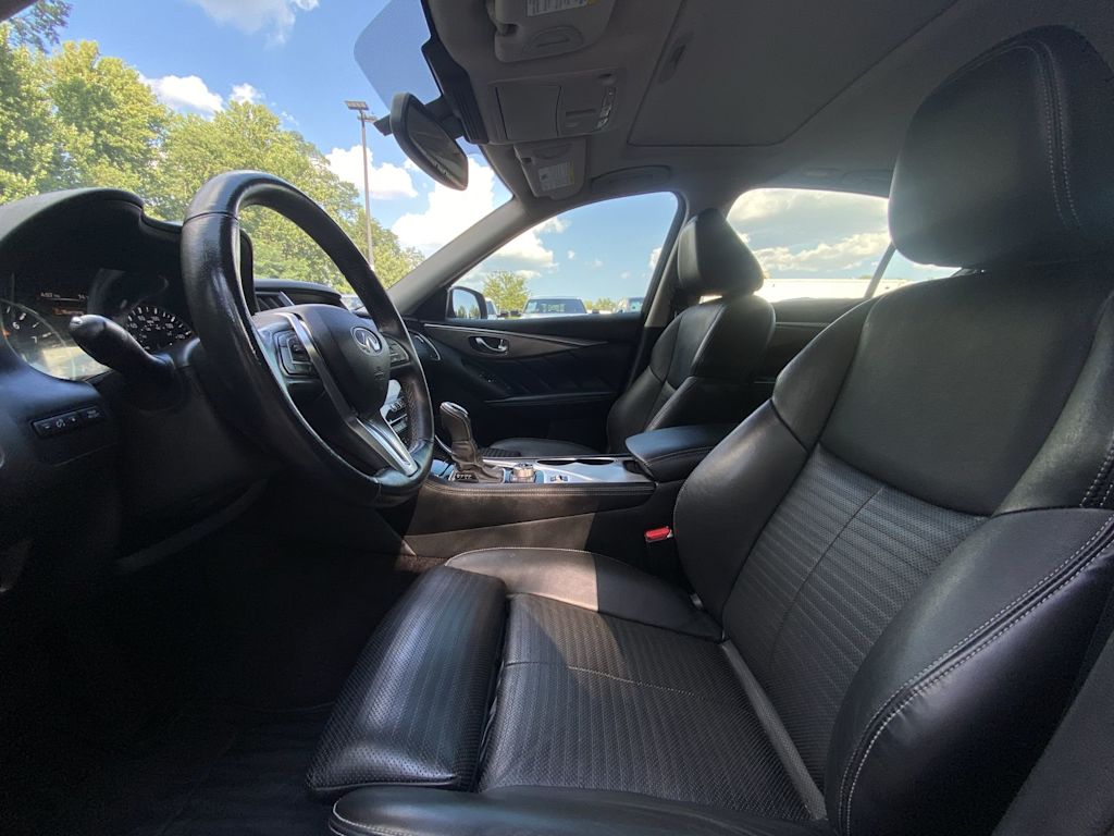 Thumbnail: 2018 INFINITI Q50 - 10