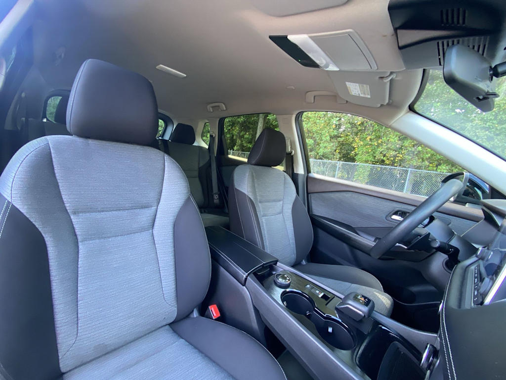 Thumbnail: 2023 Nissan Rogue - 32