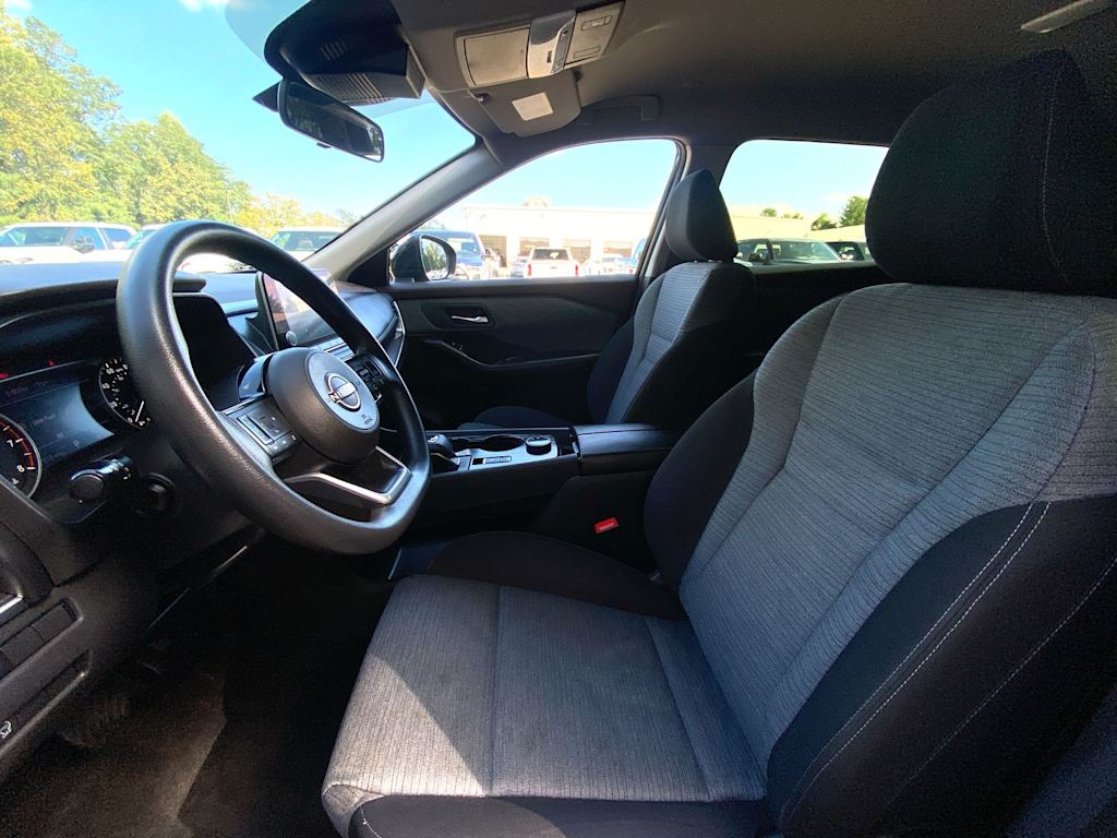 Thumbnail: 2023 Nissan Rogue - 9