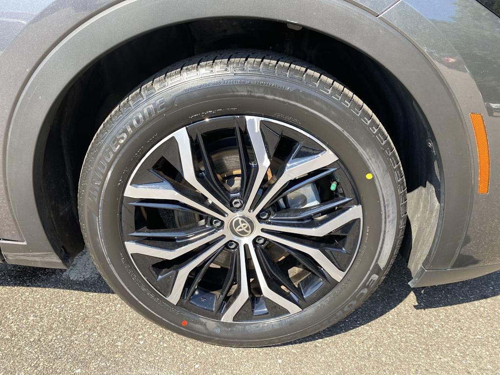 Thumbnail: 2024 Toyota Crown - 23