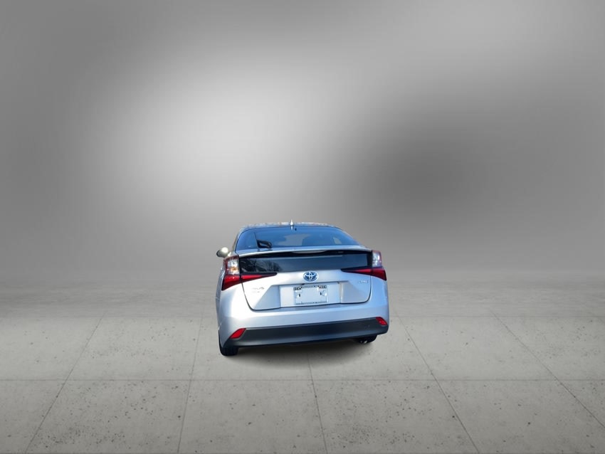 2022 Toyota Prius LE 15