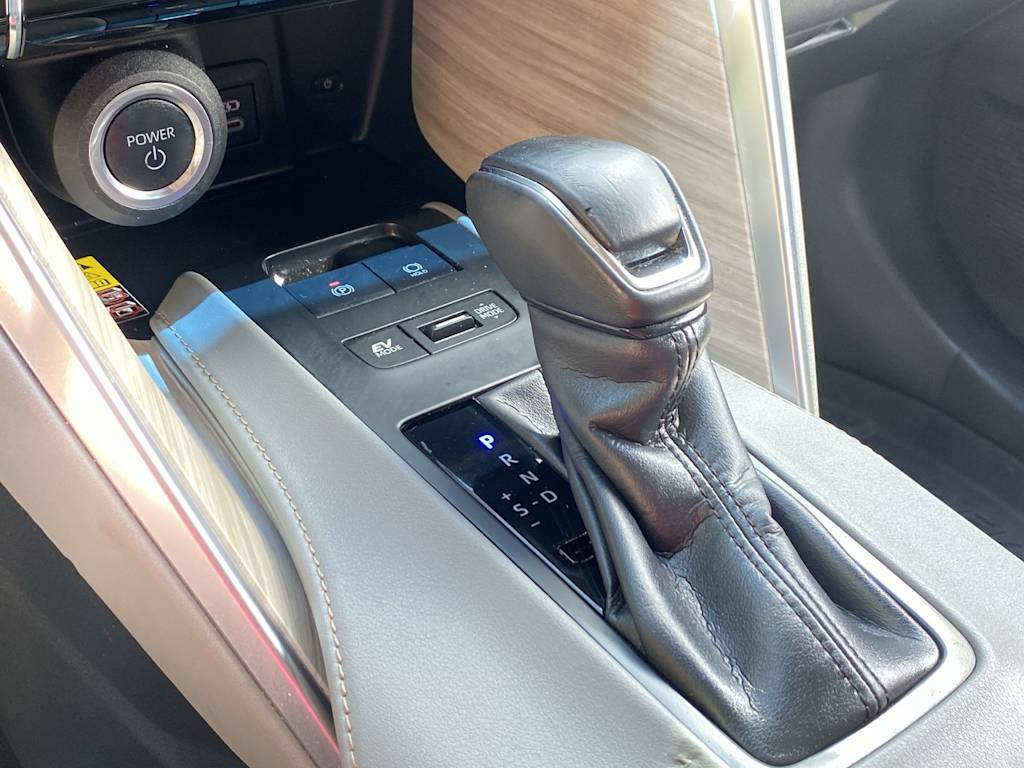 Thumbnail: 2024 Toyota Venza - 13