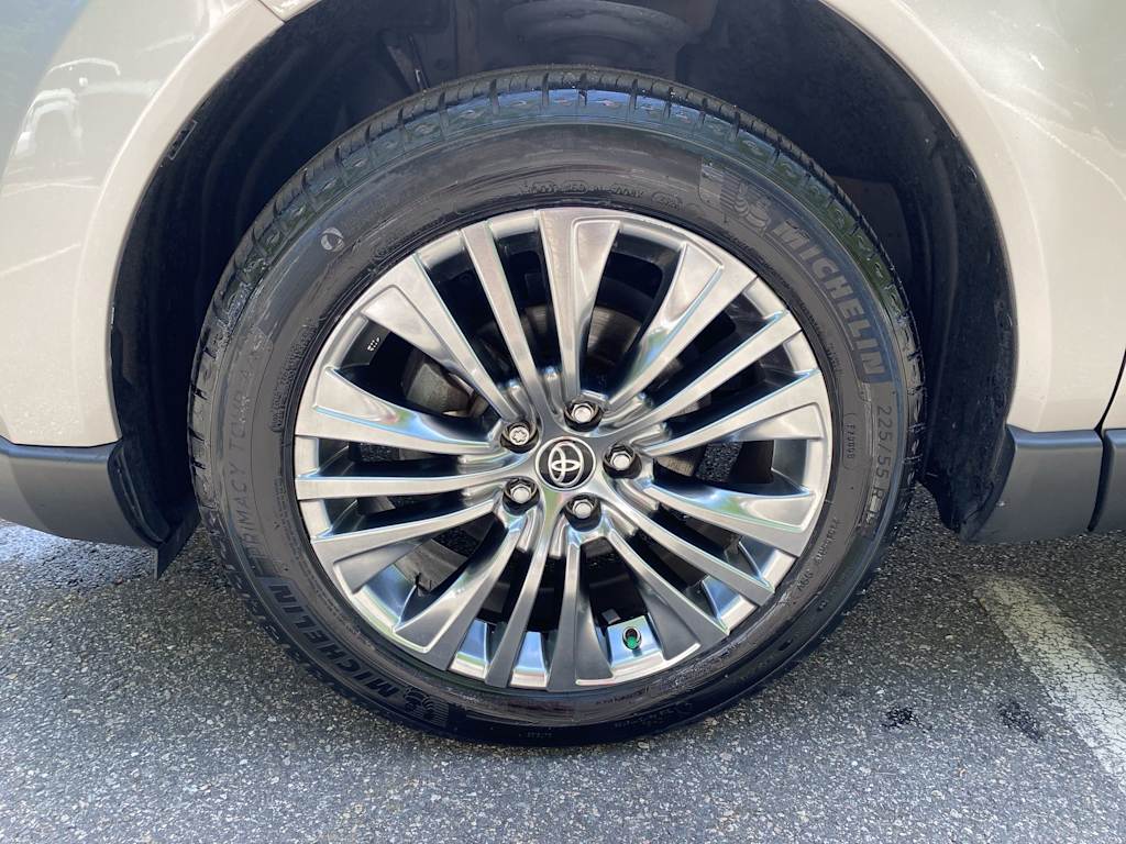 Thumbnail: 2024 Toyota Venza - 6