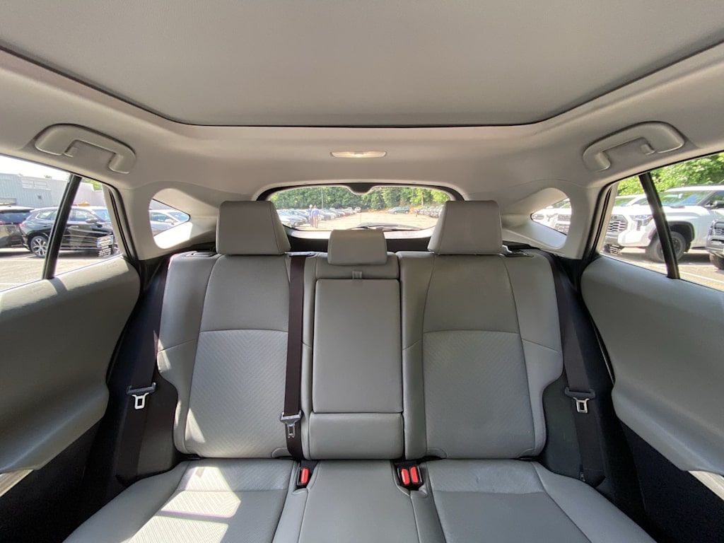 Thumbnail: 2024 Toyota Venza - 30