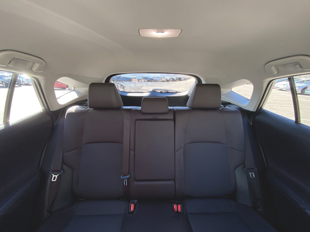 2021 Toyota Venza LE 29