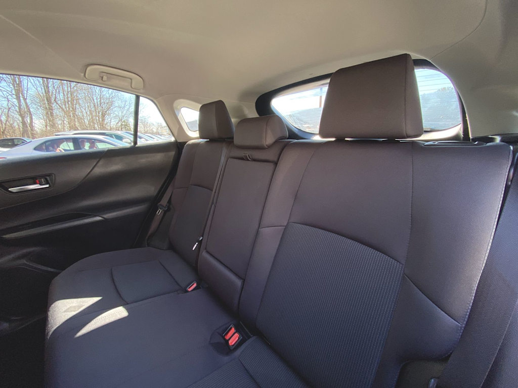 2021 Toyota Venza LE 11