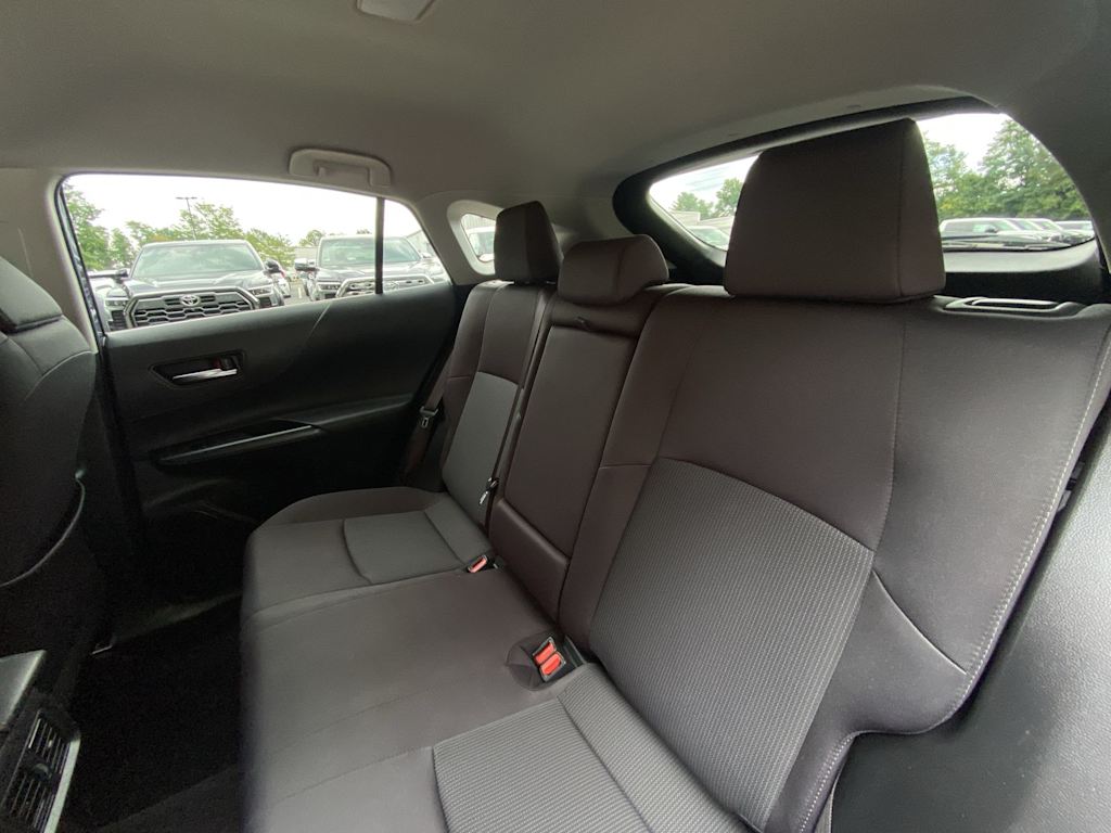 Thumbnail: 2021 Toyota Venza - 8