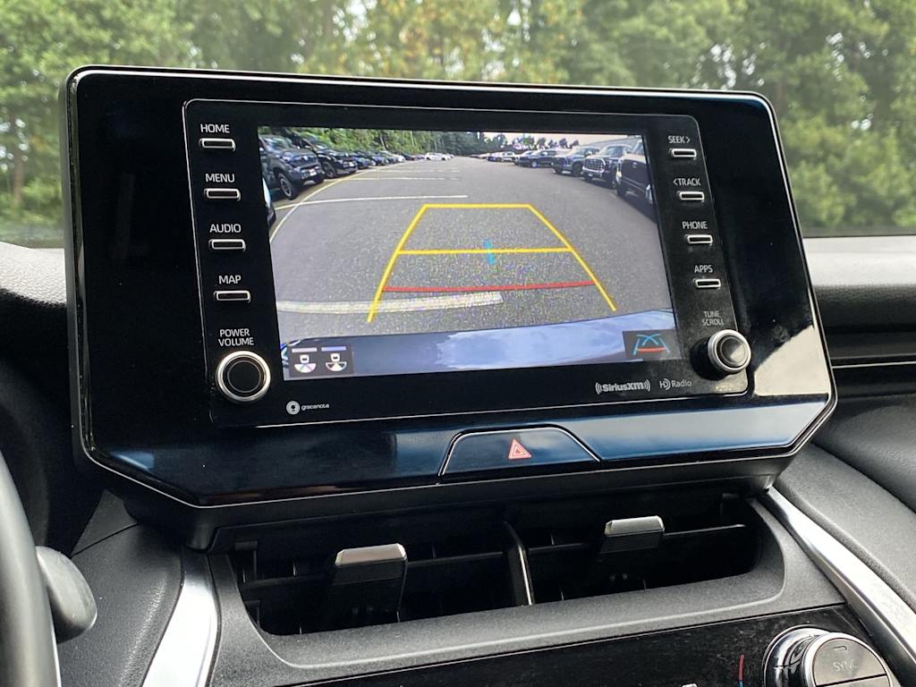 Thumbnail: 2021 Toyota Venza - 24