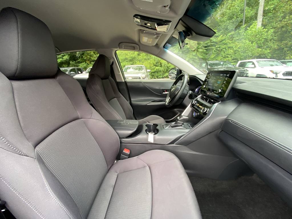 Thumbnail: 2021 Toyota Venza - 20