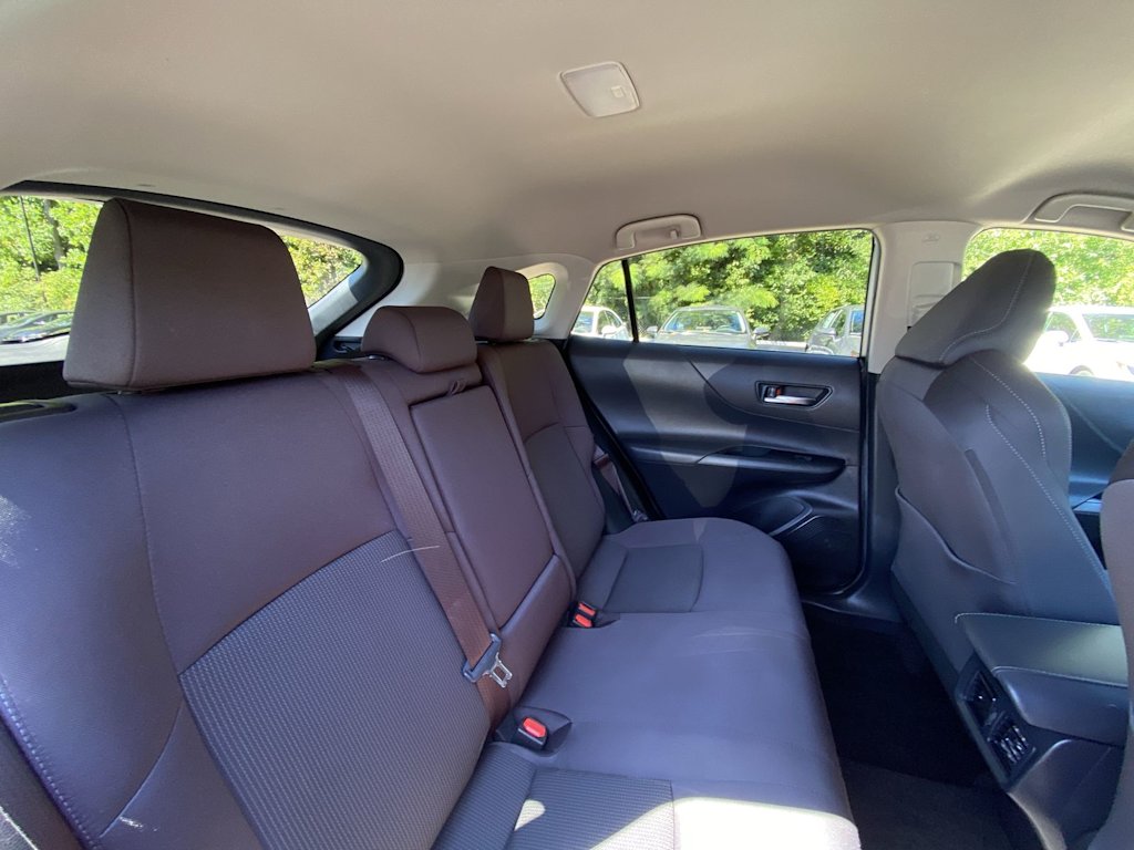 Thumbnail: 2023 Toyota Venza - 25