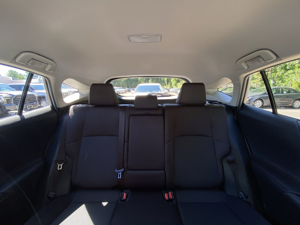 Thumbnail: 2023 Toyota Venza - 26