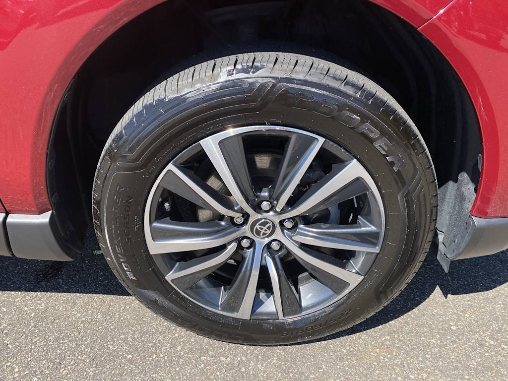 Thumbnail: 2023 Toyota Venza - 21