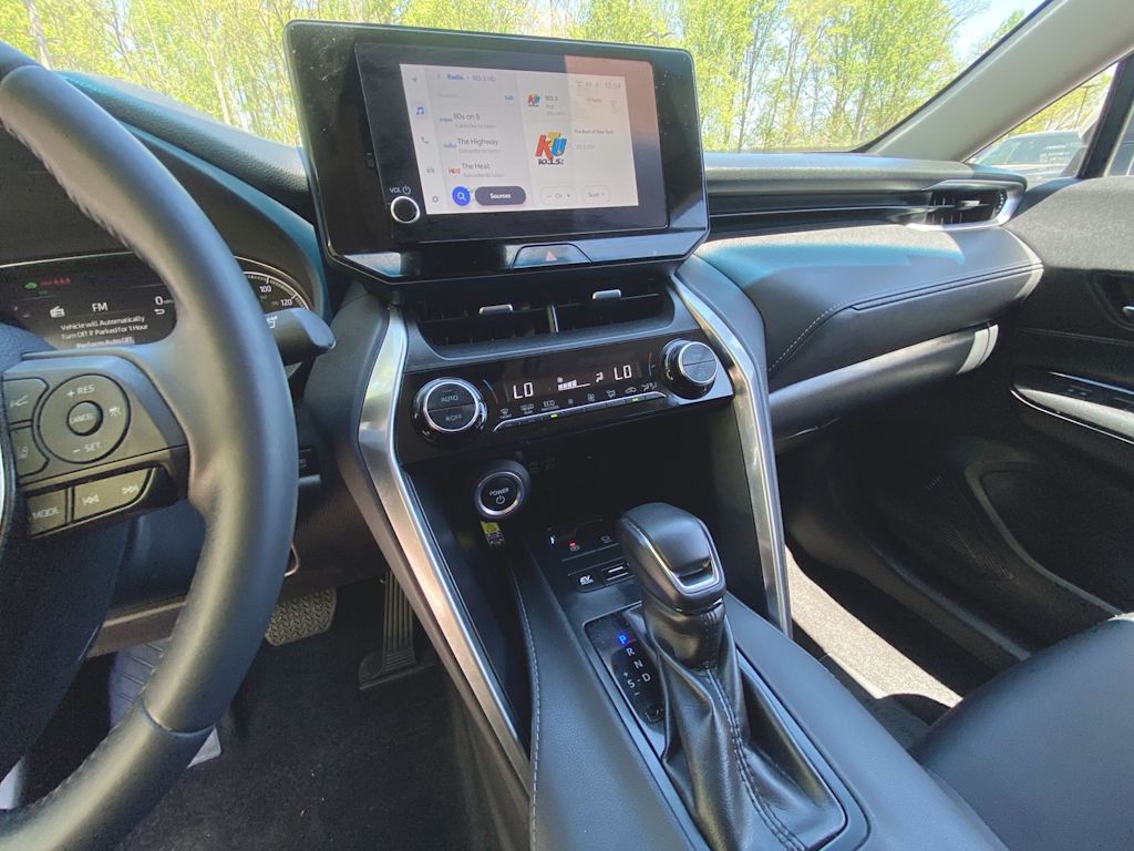 2023 Toyota Venza LE 7