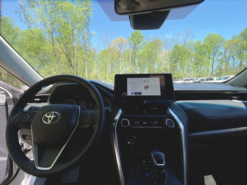2023 Toyota Venza LE 2