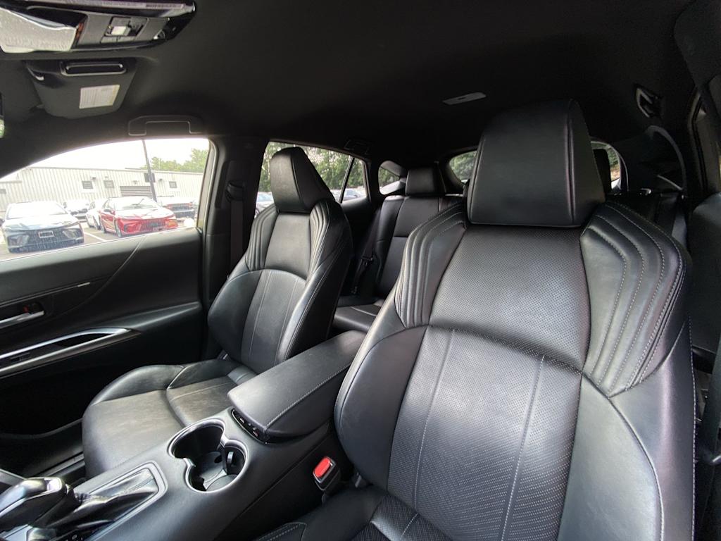 Thumbnail: 2021 Toyota Venza - 10