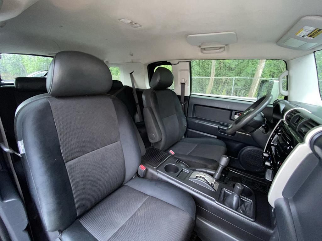 Thumbnail: 2008 Toyota FJ Cruiser - 30